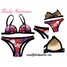 Swimwear da senhora Swimsuit de duas peças Beachwear com molde Cup